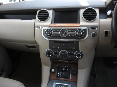 2015 LAND Rover DISCOVERY thumbnail 24