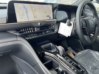 صورة 11 لـ 2026 Toyota CROWN ESTATE