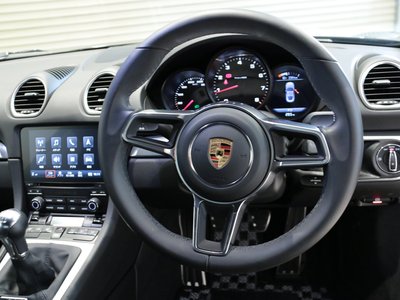 2024 Porsche 718 thumbnail 20