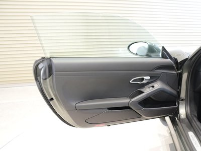 2024 Porsche 718 photo 15