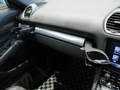 2024 Porsche 718 thumbnail 24