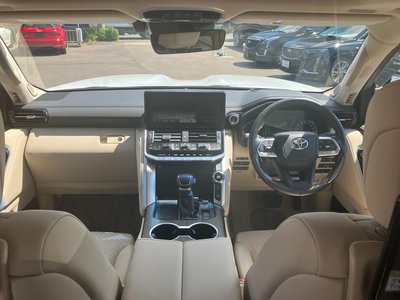 2023 Toyota LAND CRUISER 300 thumbnail 67