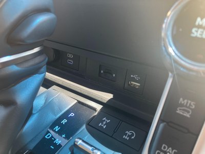 2023 Toyota LAND CRUISER 300 thumbnail 84