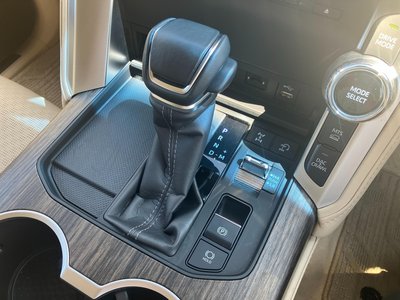 2023 Toyota LAND CRUISER 300 thumbnail 85