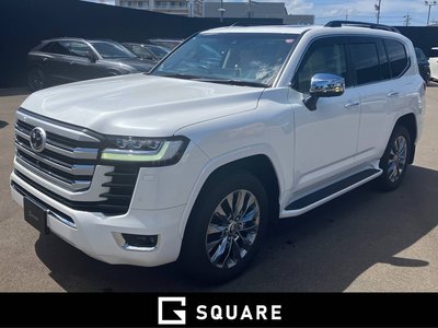 2023 Toyota LAND CRUISER 300 photo 1