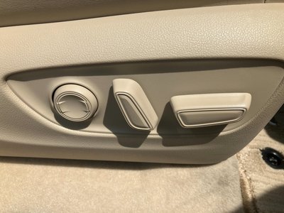2023 Toyota LAND CRUISER 300 photo 13