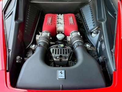 صورة 66 لـ 2010 Ferrari 458 ITALIA