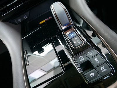 2025 Toyota ALPHARD thumbnail 27