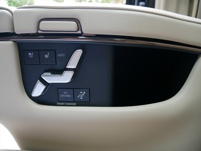 2025 Toyota ALPHARD thumbnail 37