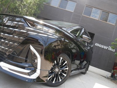 2025 Toyota ALPHARD photo 3
