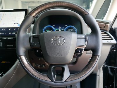 2025 Toyota ALPHARD thumbnail 24