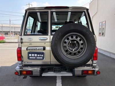 2014 Toyota LAND CRUISER 70 thumbnail 18