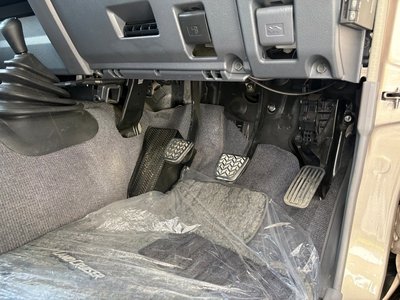 2014 Toyota LAND CRUISER 70 thumbnail 44