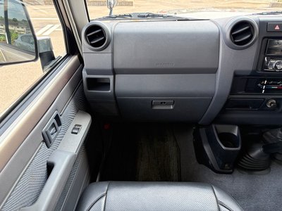 2014 Toyota LAND CRUISER 70 thumbnail 24