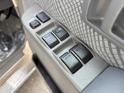 2014 Toyota LAND CRUISER 70 thumbnail 43
