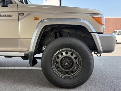 2014 Toyota LAND CRUISER 70 photo 9
