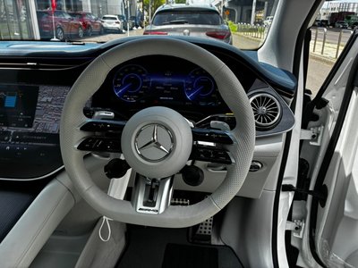 2024 Mercedes-BENZ EQE AMG photo 9