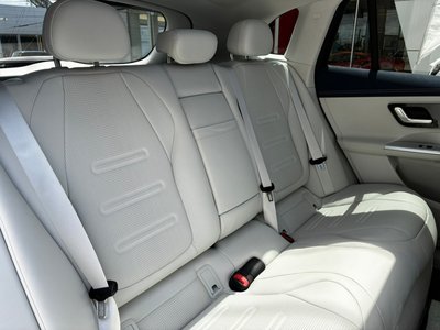 2024 Mercedes-BENZ EQE AMG photo 13