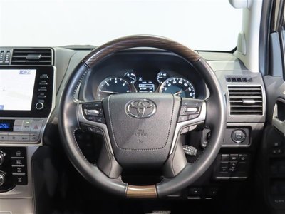 2021 Toyota LAND CRUISER PRADO 照片 12