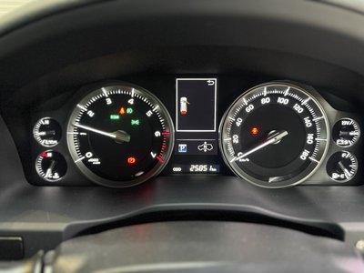 2015 Toyota LAND CRUISER 200 — фото 11