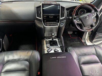 2015 Toyota LAND CRUISER 200 — фото 8