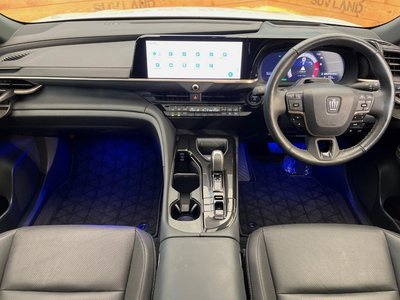 2023 Toyota CROWN SPORT — фото 2