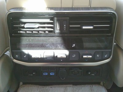 صورة 84 لـ 2023 Toyota LAND CRUISER 300