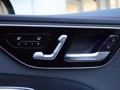 2025 Mercedes-BENZ C-CLASS AMG 照片 25