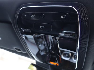 2025 Mercedes-BENZ C-CLASS AMG 照片 6