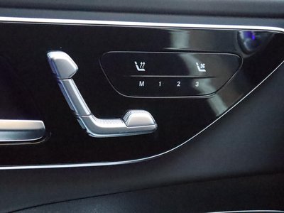 2025 Mercedes-BENZ C-CLASS AMG 照片 29