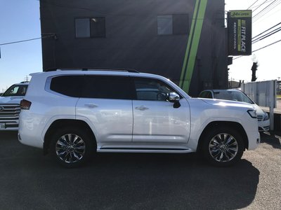 2025 Toyota LAND CRUISER 300 照片 4