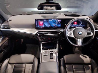 صورة 43 لـ 2022 BMW 3 SERIES TOURING