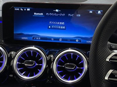 2026 Mercedes-BENZ GLB photo 12
