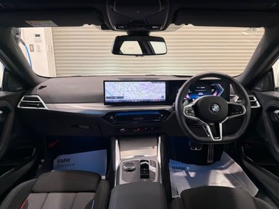 2025 BMW 2 SERIES COUPE photo 9