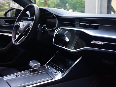 صورة 9 لـ 2022 AUDI RS7 SPORTBACK