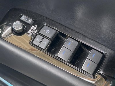 صورة 35 لـ 2023 Toyota ALPHARD