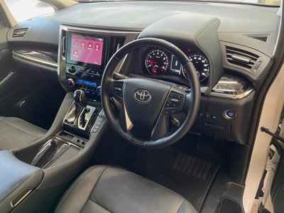 صورة 37 لـ 2023 Toyota ALPHARD