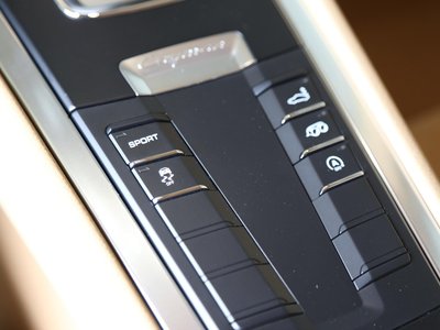 2013 Porsche CAYMAN thumbnail 18