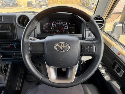 2025 Toyota LAND CRUISER 70 thumbnail 25