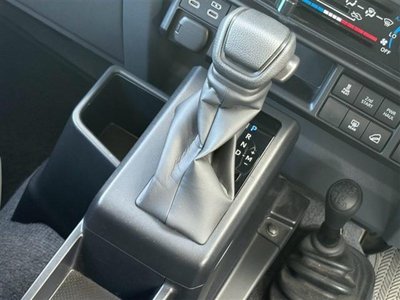 2025 Toyota LAND CRUISER 70 thumbnail 31