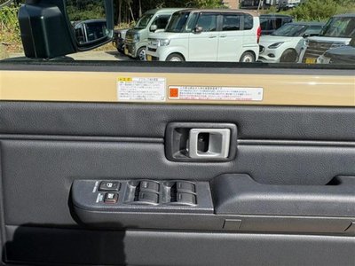 2025 Toyota LAND CRUISER 70 thumbnail 19