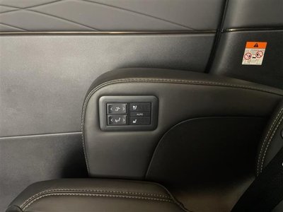 صورة 14 لـ 2023 Toyota ALPHARD