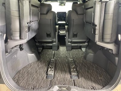 صورة 21 لـ 2023 Toyota ALPHARD