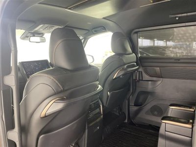 صورة 27 لـ 2023 Toyota ALPHARD