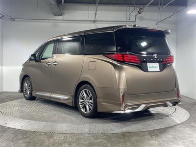 صورة 33 لـ 2023 Toyota ALPHARD