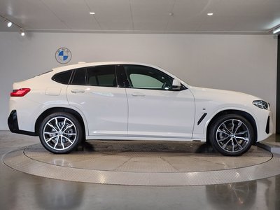 2024 BMW X4 photo 10