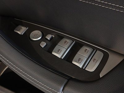2024 BMW X4 thumbnail 45