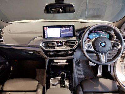 2024 BMW X4 thumbnail 39
