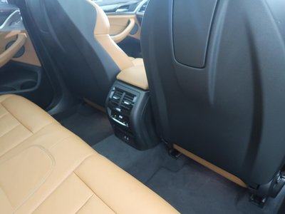 2021 BMW X3 thumbnail 25