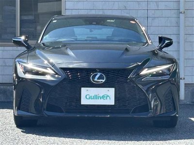 2022 Lexus IS — миниатюра 8